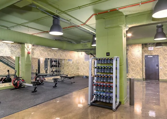 Uptown 1br W Gym Rooftop Pool 2 Blocks To L Chi-383 Апартаменты *